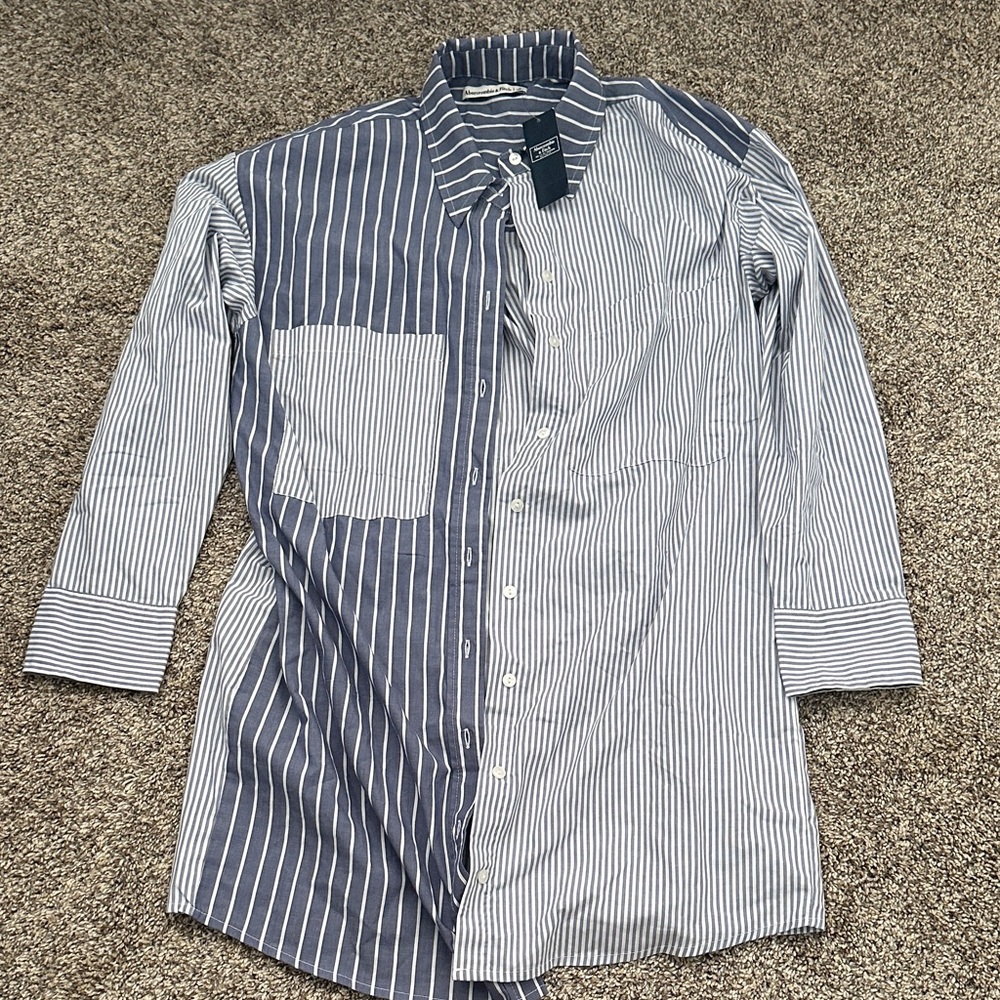 Abercrombie & Fitch Men's Dual-Stripe Blue and White Shirt
